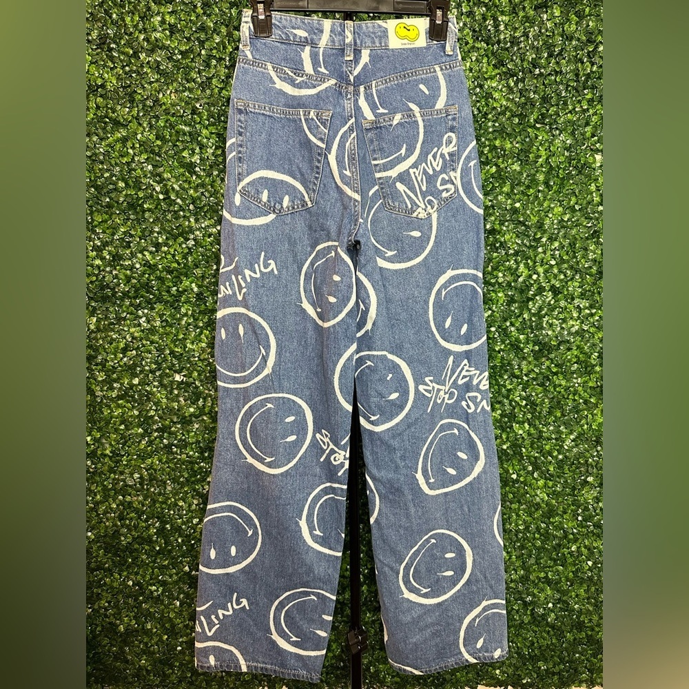 H & M Women’s Jeans Smiley Originals- Sz 2 - Picture 4 of 9